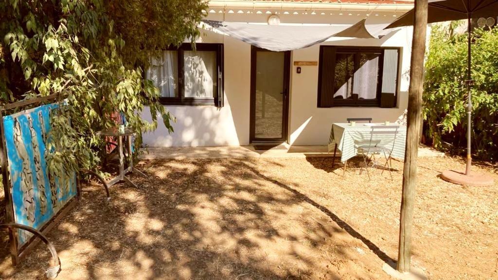 Superbe Appartement Boheme Dans Les Vignes Nimes Ngoại thất bức ảnh